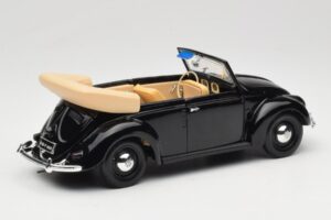 Volkswagen ビートル カブリオレ ブラック Maisto 1:18 37800-M6 メタル - 画像 3/8