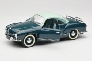 Volkswagen Karmann Ghia ブルー Solido 1:18 8061 メタル - 画像 2/8