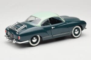 Volkswagen Karmann Ghia ブルー Solido 1:18 8061 メタル - 画像 3/8