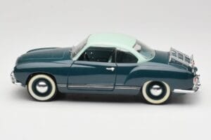 Volkswagen Karmann Ghia ブルー Solido 1:18 8061 メタル - 画像 4/8