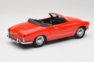 Volkswagen Karmann Ghia カブリオレ レッド Minichamps 1:18 155054030 メタル - 画像 2/6