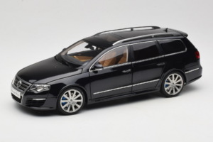 Volkswagen Passat B6 R36 Variant ブラック NZG 1:18 KF044-4A メタル