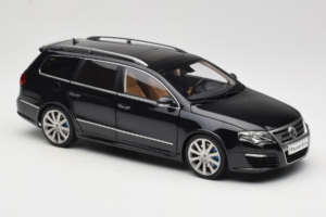 Volkswagen Passat B6 R36 Variant ブラック NZG 1:18 KF044-4A メタル - 画像 6/8