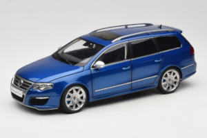 Volkswagen Passat B6 R36 Variant ブルー NZG 1:18 KF044 メタル - 画像 3/9