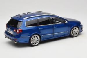 Volkswagen Passat B6 R36 Variant ブルー NZG 1:18 KF044 メタル - 画像 4/9