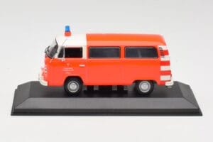 Volkswagen T2 Bus 消防署 Frankfurt Minichamps 1:43 400053091-R メタル