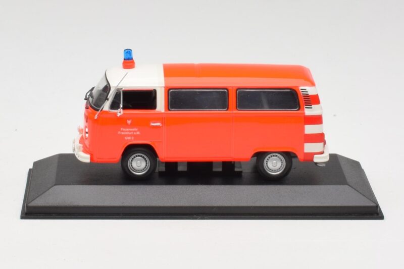 Volkswagen T2 Bus 消防署 Frankfurt Minichamps 1:43 400053091-R メタル