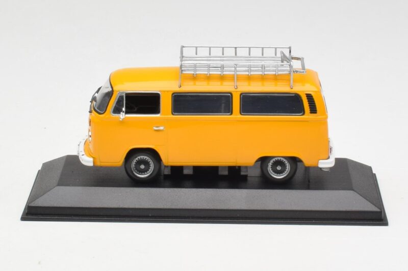 Volkswagen T2 Bus イエロー Minichamps 1:43 400053002 メタル