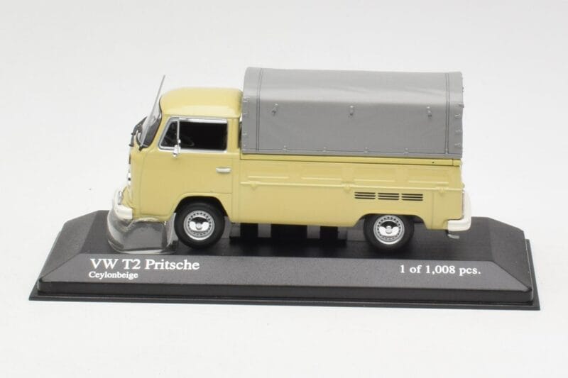 Volkswagen T2 フラットベッド ベージュ Minichamps 1:43 400053204 メタル