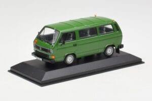 Volkswagen T3 Bus グリーン Minichamps 1:43 400055000 メタル - 画像 2/4
