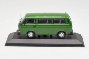 Volkswagen T3 Bus グリーン Minichamps 1:43 400055000 メタル