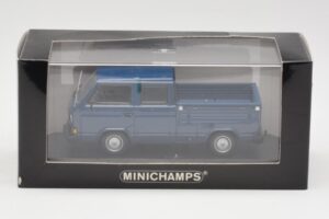 Volkswagen T3 ダブルキャブ フラットベッド ブルー Minichamps 1:43 400055260 メタル - 画像 4/4