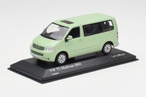 Volkswagen T5 Multivan California ライムグリーン Minichamps 1:43 400052201 メタル - 画像 2/4