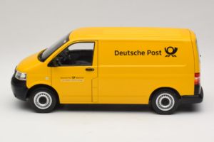 Volkswagen T5 Transporter Deutsche Post Norev 1:18 188617 メタル - 画像 3/9