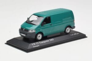 Volkswagen T5 Transporter グリーン Minichamps 1:43 400052261 メタル - 画像 2/4