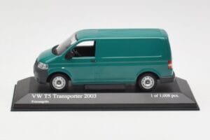 Volkswagen T5 Transporter グリーン Minichamps 1:43 400052261 メタル