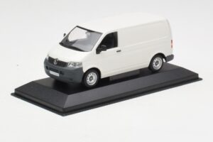 Volkswagen T5 Transporter ホワイト Minichamps 1:43 T5002-B メタル - 画像 2/4