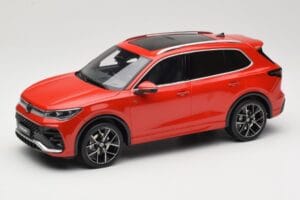 Volkswagen Tiguan eTSI R-Line Persimmon Red Metallic Otto 1:18 OT489 レジン