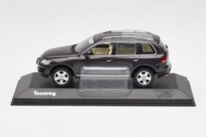 Volkswagen Touareg グレー Minichamps 1:43 TOUAREG001 メタル