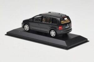 Volkswagen Touran 1T ダークグリーン Minichamps 1:43 400052101 メタル - 画像 3/4