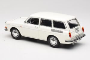 Volkswagen Type 3 1600 L Variant ポリス Minichamps 1:18 100051091 メタル - 画像 7/8