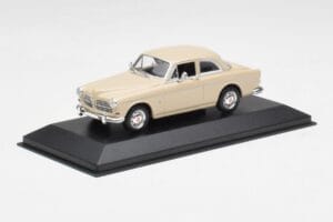 Volvo 121 Amazon ベージュ Minichamps 1:43 940171002 メタル - 画像 2/4