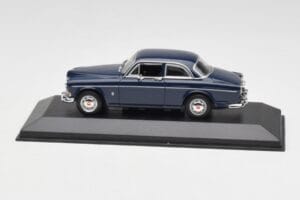 Volvo 121 Amazon ダークブルー Minichamps 1:43 VOLVO012 メタル