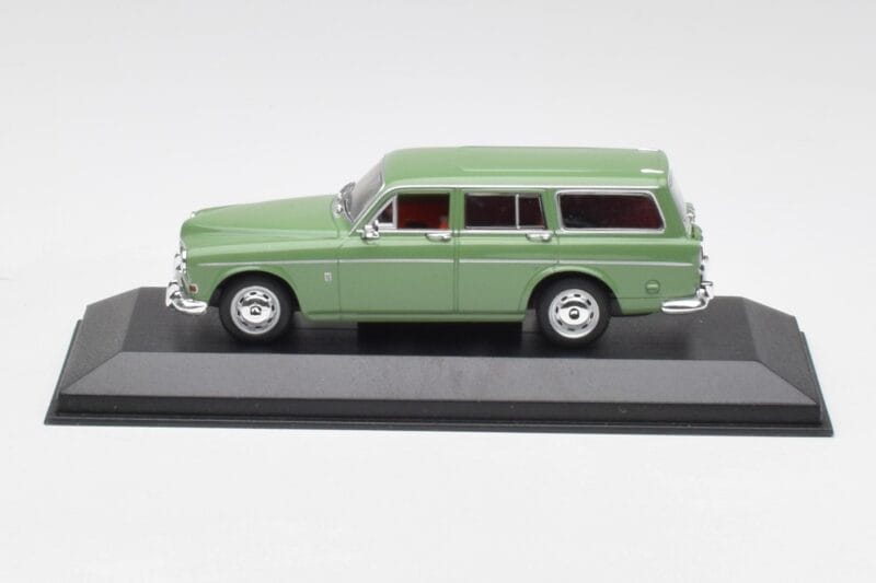 Volvo 121 Amazon エステート グリーン Minichamps 1:43 430171012 メタル