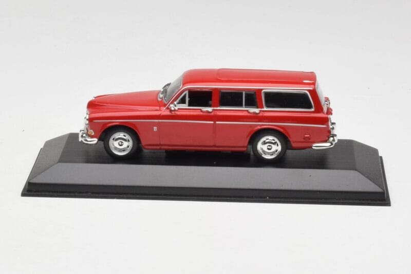Volvo 121 Amazon エステート レッド Minichamps 1:43 430171014 メタル