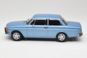 Volvo 142 ライトブルー MCG 1:18 MCG18444 メタル - 画像 3/6