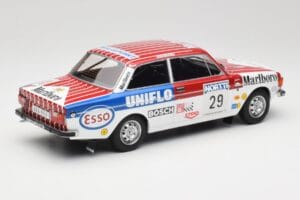 Volvo 142 #29 M. Alen / I. Kivimaki Rally 1000 Lakes 1973 MCG 1:18 MCG18528R メタル - 画像 2/6