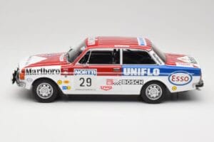 Volvo 142 #29 M. Alen / I. Kivimaki Rally 1000 Lakes 1973 MCG 1:18 MCG18528R メタル - 画像 3/6