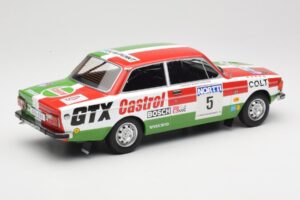 Volvo 142 #5 H. Mikkola / E. Rautanen Rally 1000 Lakes 1973 MCG 1:18 MCG18529R メタル - 画像 2/6