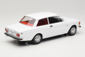 Volvo 142 ホワイト MCG 1:18 MCG18445 メタル - 画像 2/6