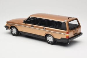 Volvo 240 GL ステーションワゴン Gold Metallic Minichamps 1:18 155171415 メタル - 画像 5/6