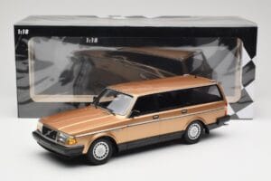 Volvo 240 GL ステーションワゴン Gold Metallic Minichamps 1:18 155171415 メタル - 画像 6/6