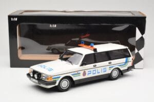 Volvo 240 GL ステーションワゴン Polis Sweden Minichamps 1:18 155171480 メタル - 画像 6/6