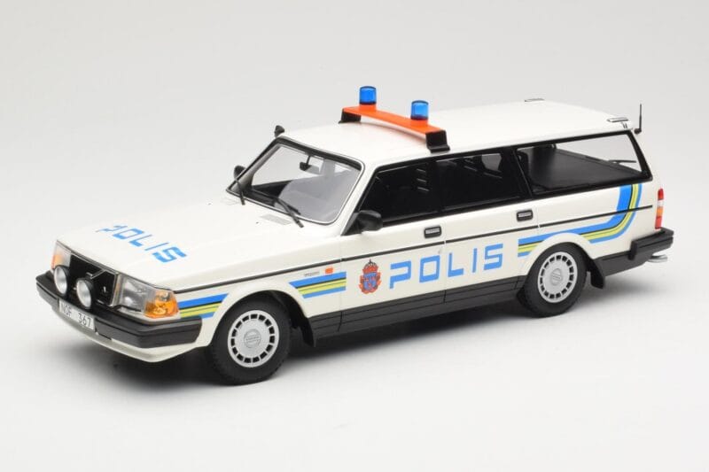 Volvo 240 GL ステーションワゴン Polis Sweden Minichamps 1:18 155171480 メタル