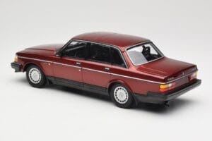 Volvo 240 GL Dark Red Metallic Minichamps 1:18 155171406 メタル - 画像 5/6