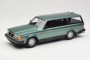 Volvo 240 GL Estate Green Metallic Minichamps 1:18 155171410 メタル