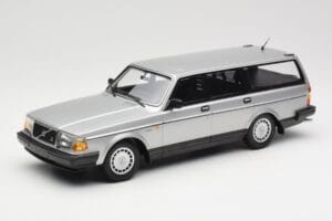 Volvo 240 GL Estate シルバー Minichamps 1:18 155171416 メタル