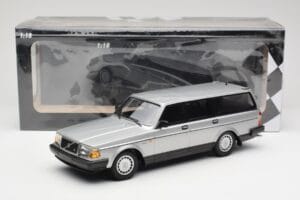 Volvo 240 GL Estate シルバー Minichamps 1:18 155171416 メタル - 画像 6/6