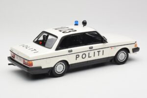 Volvo 240 GL Politi Denmark Minichamps 1:18 155171495 メタル - 画像 2/6