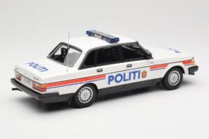Volvo 240 GL Politi Norway Minichamps 1:18 155171491 メタル - 画像 2/6