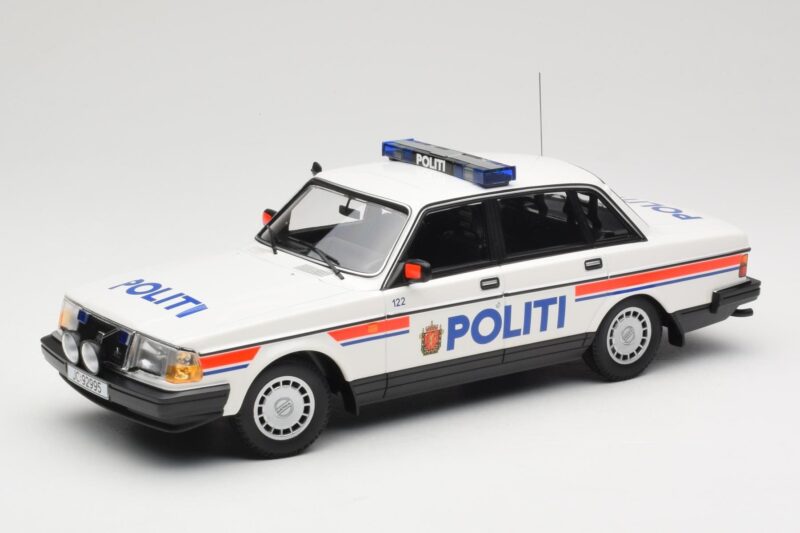Volvo 240 GL Politi Norway Minichamps 1:18 155171491 メタル