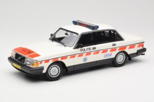 Volvo 240 GL Politie Netherlands Minichamps 1:18 155171498 メタル