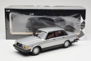 Volvo 240 GL シルバー Minichamps 1:18 155171408 メタル - 画像 6/6