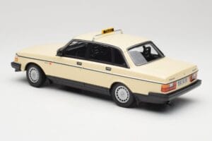 Volvo 240 GL Taxi Minichamps 1:18 155171494 メタル - 画像 5/6