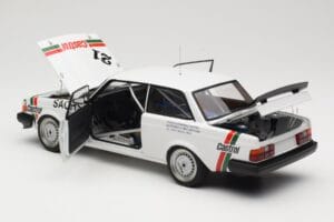 Volvo 240 Turbo #21 P. Stureson DTM Winner Wunstorf 1985 AUTOart 1:18 88592 メタル - 画像 5/8