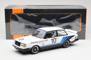 Volvo 240 Turbo #10 R. Francevic Winner ATCC 1986 IXO 1:18 18RMC176 メタル - 画像 6/6